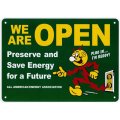 アメリカン雑貨 看板 プラスチックサインボード WE ARE OPEN CA-55