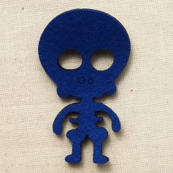 画像1: フェルトブローチ スケルトン(がいこつ/ブルー)