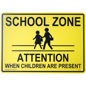 画像: アメリカン雑貨 看板 プラスチックサインボード スクールゾーン(通学路) School Zone CA-41